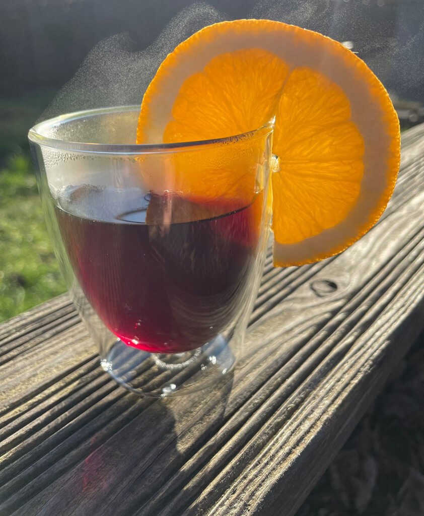 Hundezone mieten im Winter - Winterzauber. Glühwein trinken Hundezone mieten im Winter - Winterzauber. Glühwein trinken