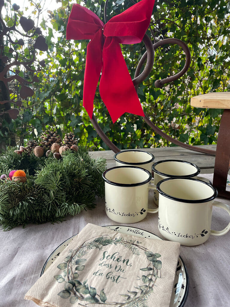 Hundezone mieten im Winter. Winterzauber. Winter in der Hundefreilaufzone mit Punsch und Keksen Hundezone mieten im Winter. Winterzauber. Winter in der Hundefreilaufzone mit Punsch und Keksen